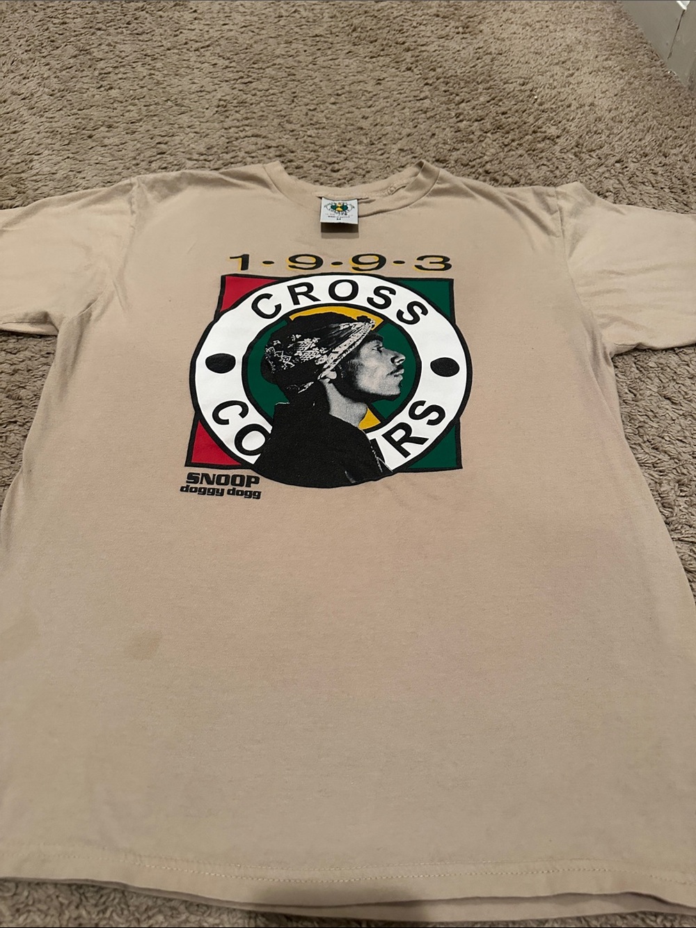 Snoop Doggy Dogg 1993 Cross Colours Graphic Tee - Beige vintage